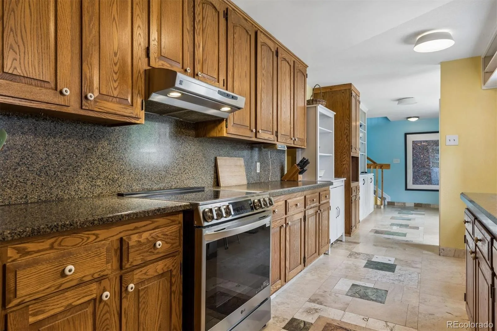 8090 W 19th Avenue Lakewood CO 80214 | MLS #REC7411873 07312026201727 1600 10