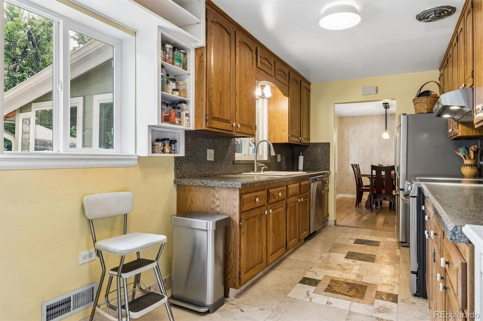 8090 W 19th Avenue Lakewood CO 80214 | MLS #REC7411873 07312026201727 1600 12