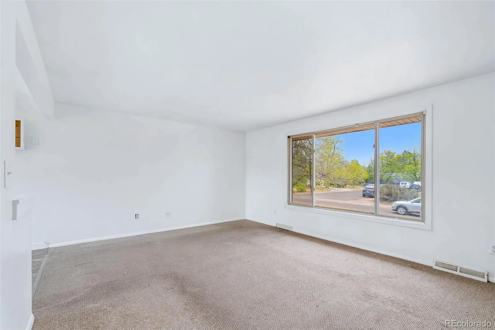 8177 Ames Way Arvada CO 80003 MLS #REC7412245 05032026015028 1600 4