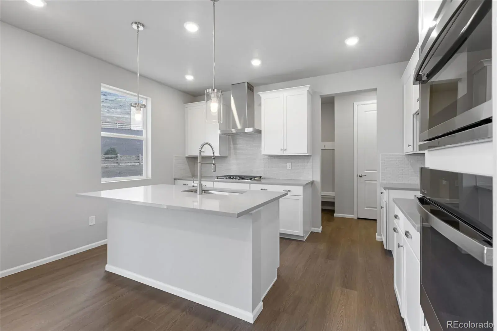 12182025195153 1600 12