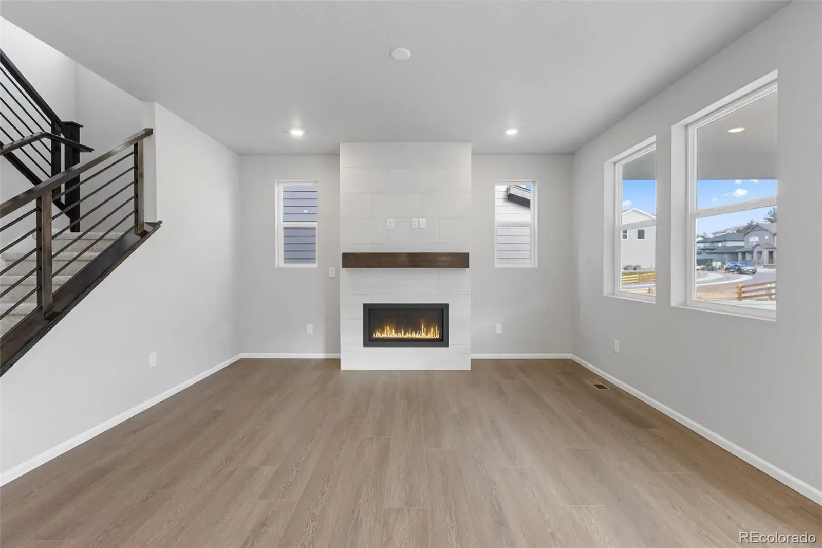 12182025195153 1600 16