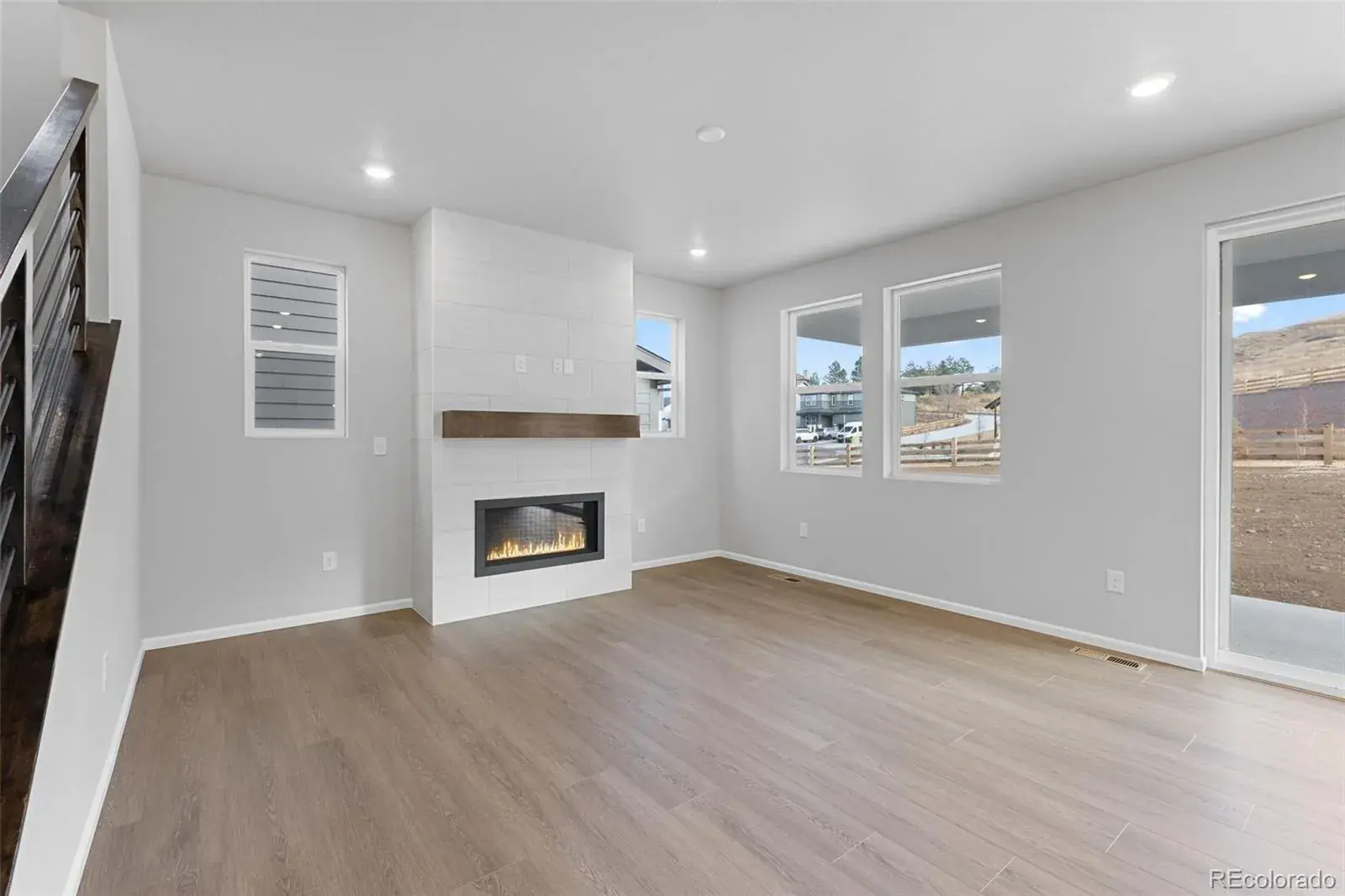 12182025195153 1600 17