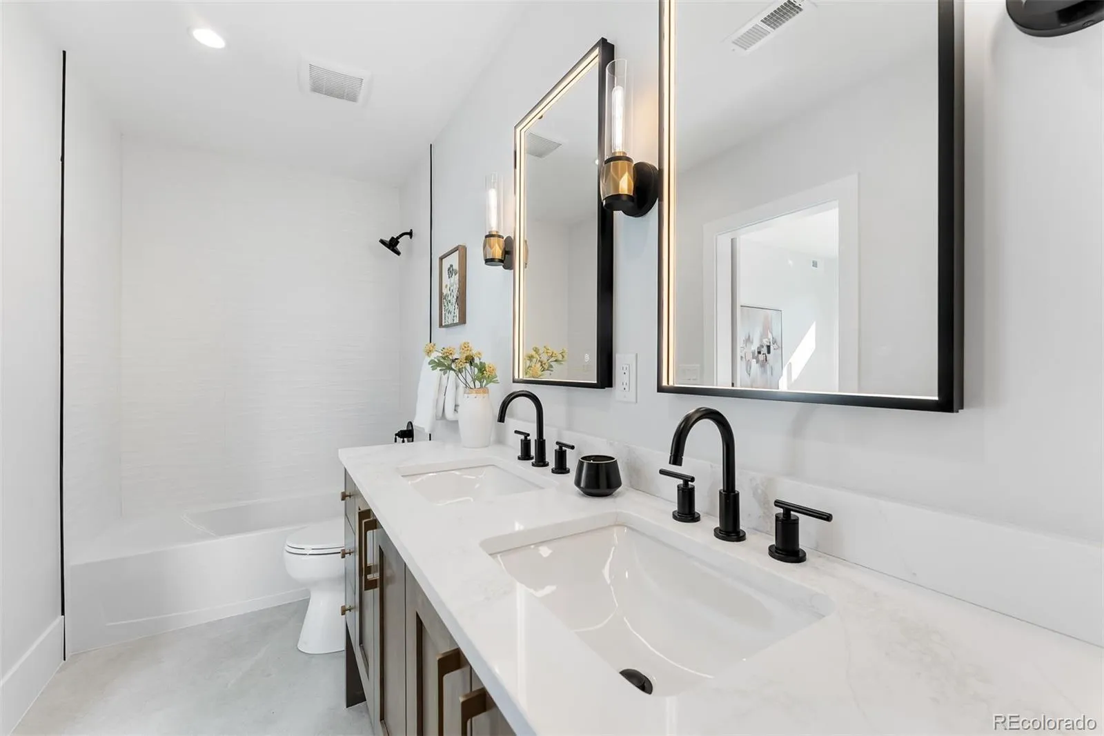 04162026174101 1600 20