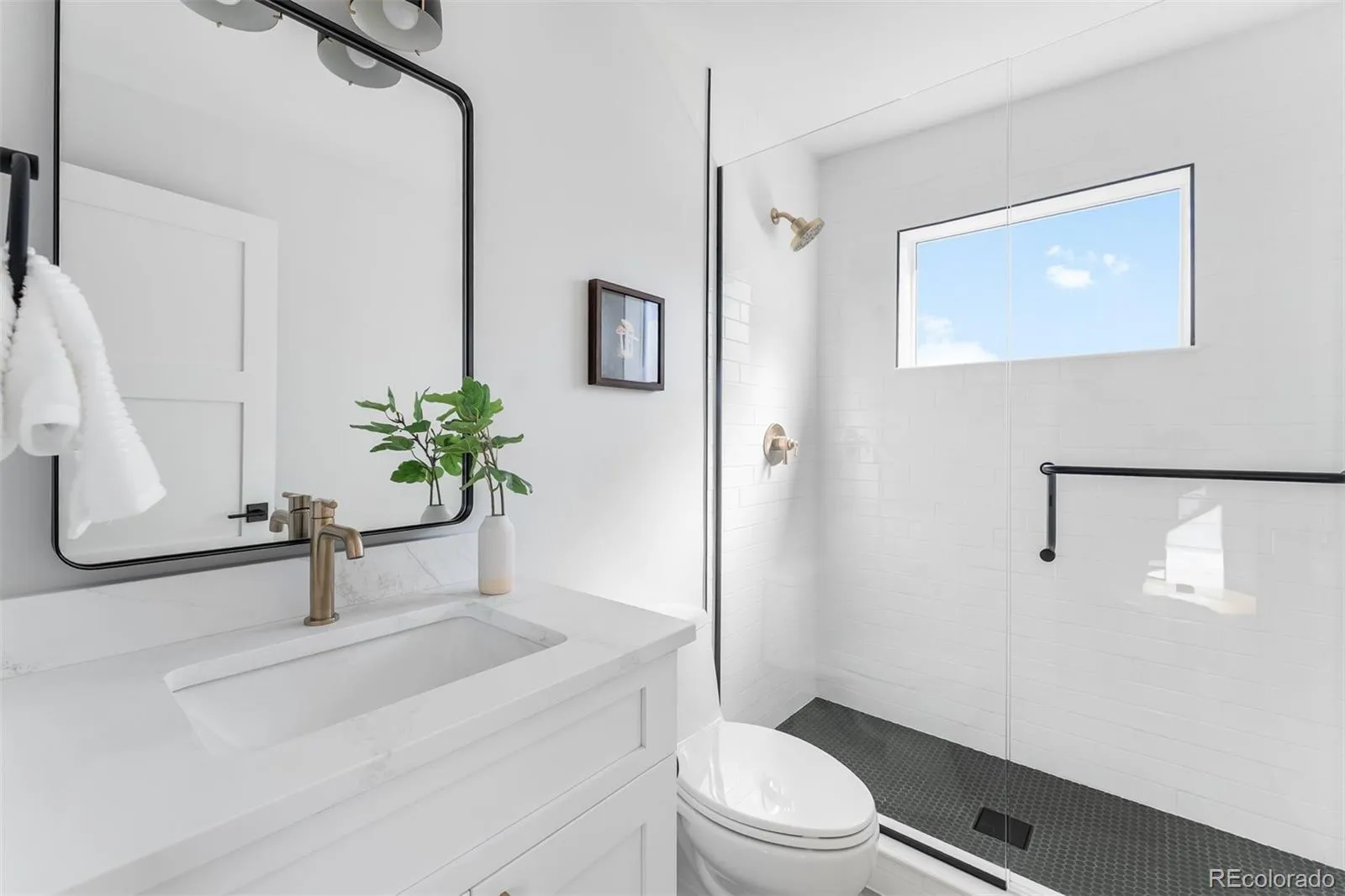 04162026174101 1600 24