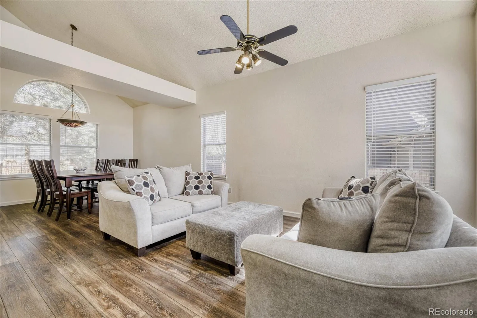 6285 S Van Gordon Way Littleton CO 80127 MLS #REC7413128 05032026203734 1600 2