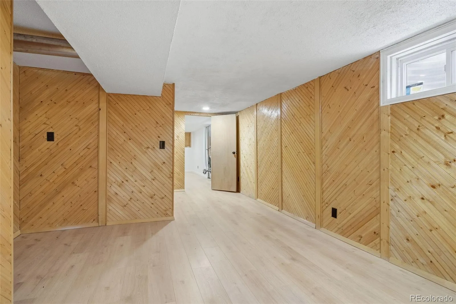 4660 S Idalia Street Aurora CO 80015 MLS #REC7413755 06112026215156 1600 22