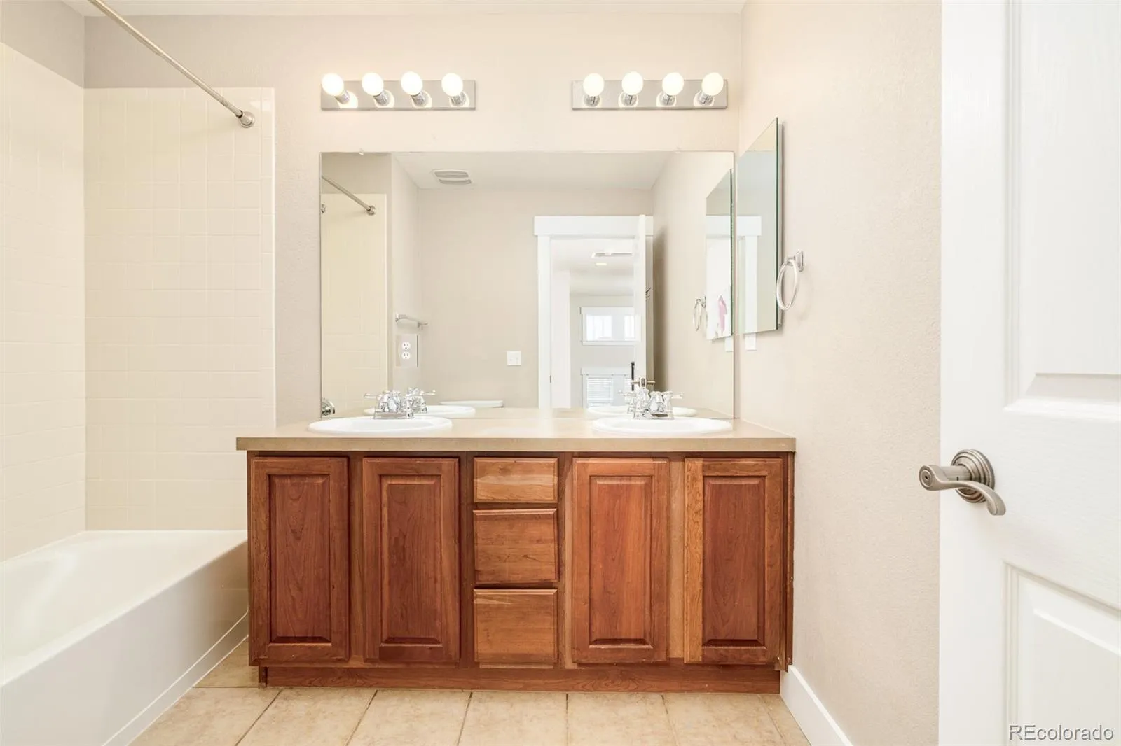 04172026013709 1600 31