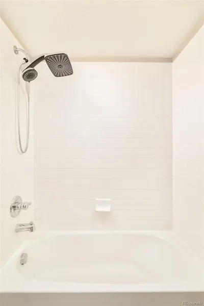 2656 Geneva Street Denver CO 80238 MLS #REC7414332 05202026053657 800 38