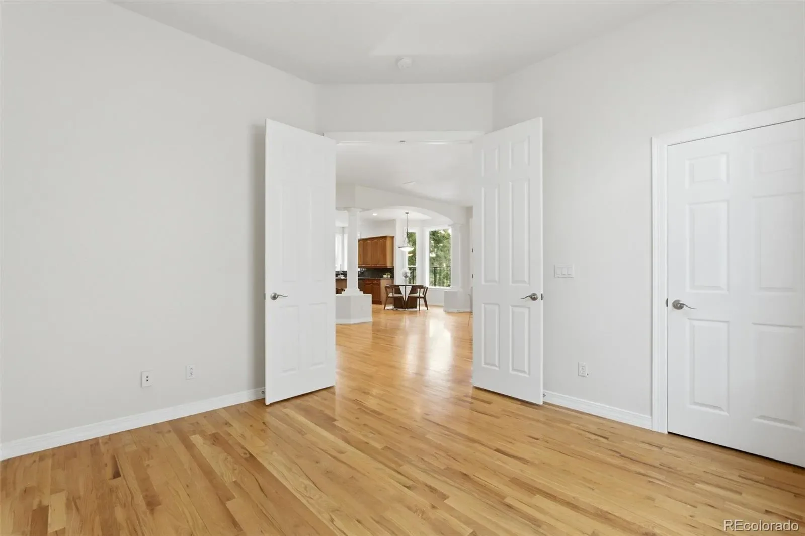 03292026210148 1600 24