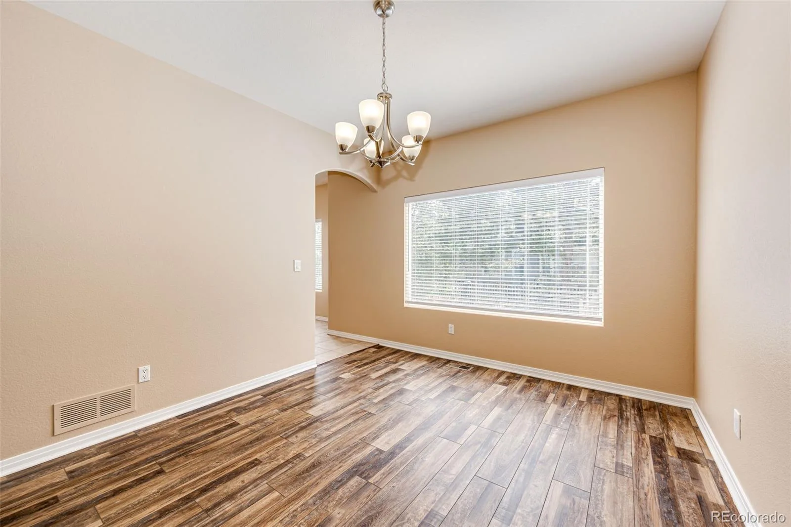 19076 E Maplewood Avenue Aurora CO 80016 | MLS #REC7418250 08192026192744 1600 15