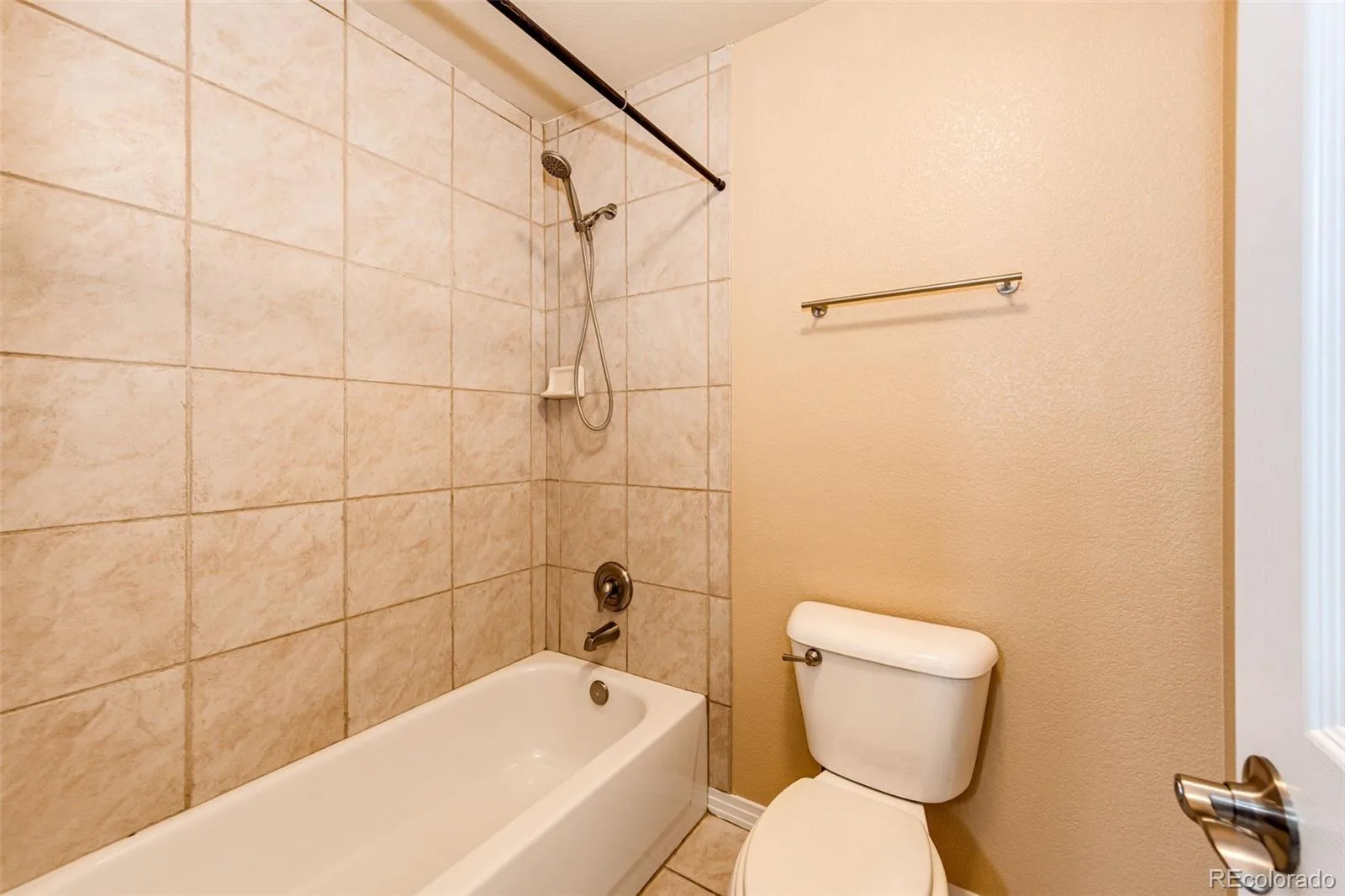 19076 E Maplewood Avenue Aurora CO 80016 | MLS #REC7418250 08192026192744 1600 29