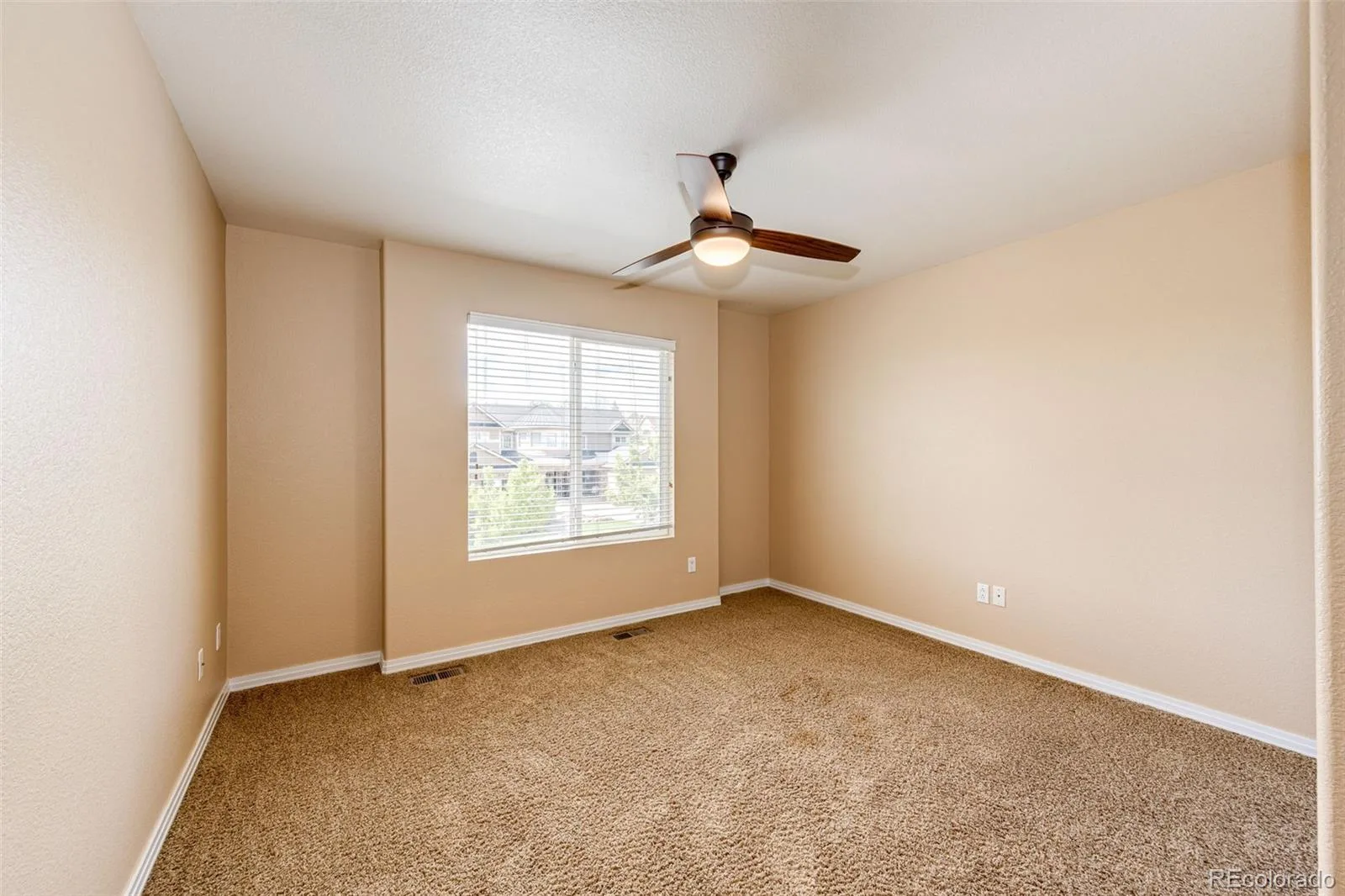 19076 E Maplewood Avenue Aurora CO 80016 | MLS #REC7418250 08192026192744 1600 30