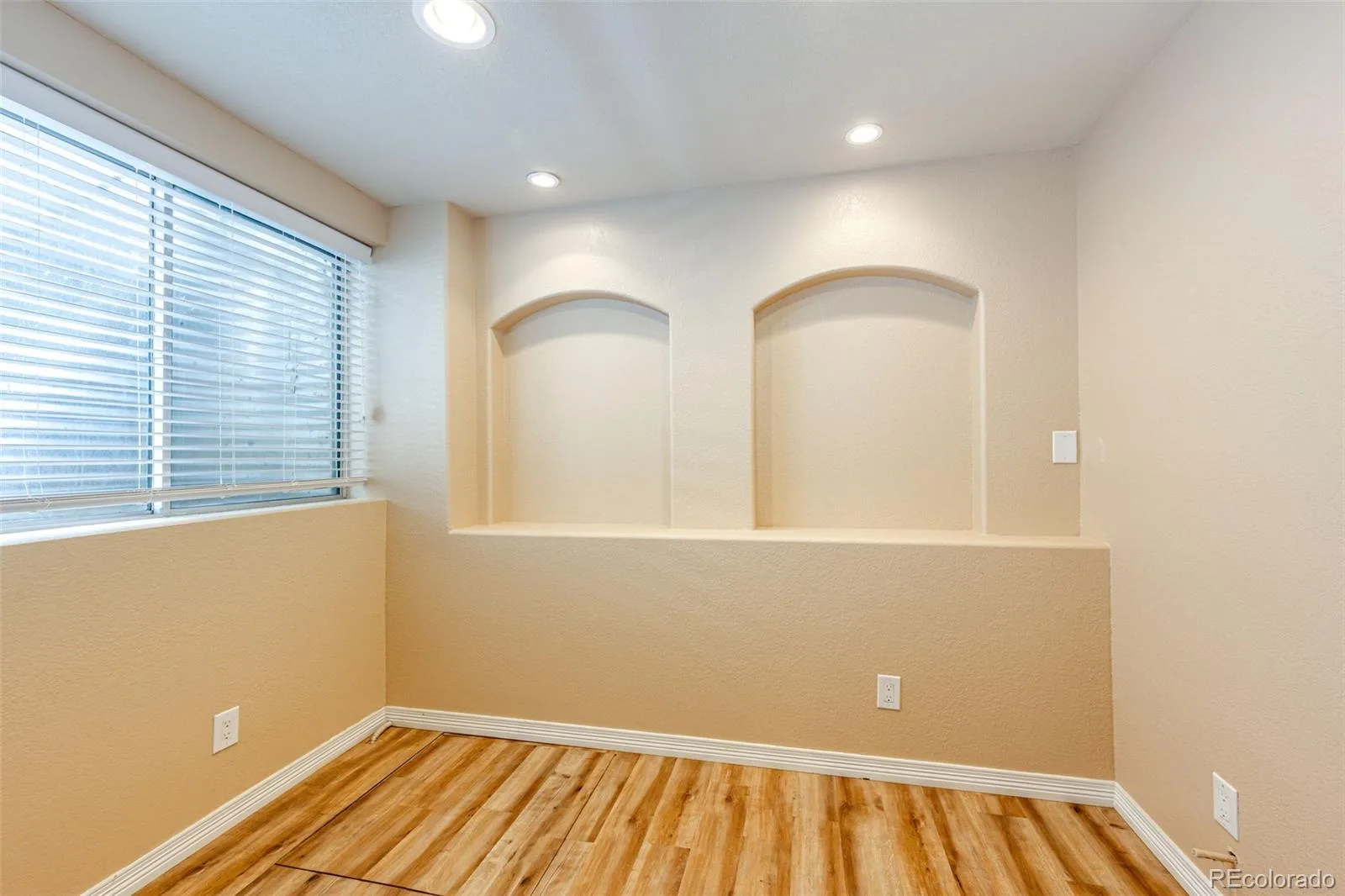19076 E Maplewood Avenue Aurora CO 80016 | MLS #REC7418250 08192026192744 1600 39