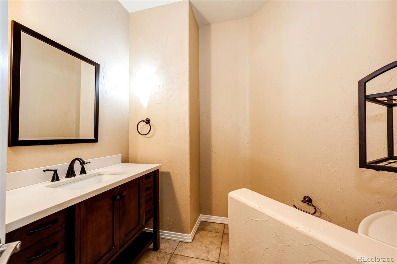 19076 E Maplewood Avenue Aurora CO 80016 | MLS #REC7418250 08192026192744 1600 4