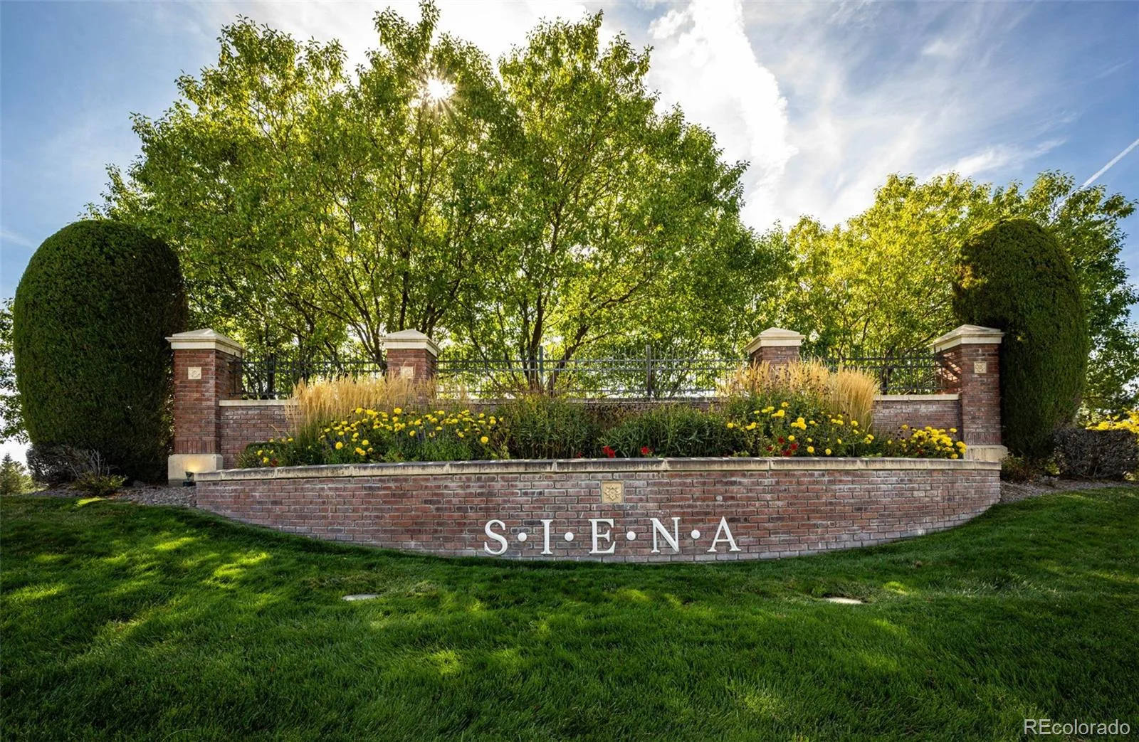 19076 E Maplewood Avenue Aurora CO 80016 | MLS #REC7418250 08192026192744 1600 49