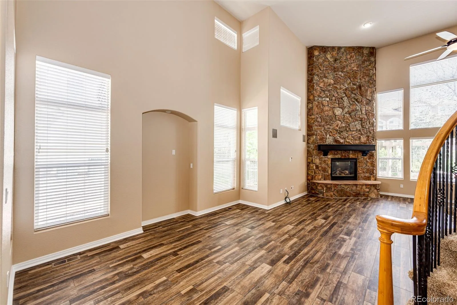 19076 E Maplewood Avenue Aurora CO 80016 | MLS #REC7418250 08192026192744 1600 5