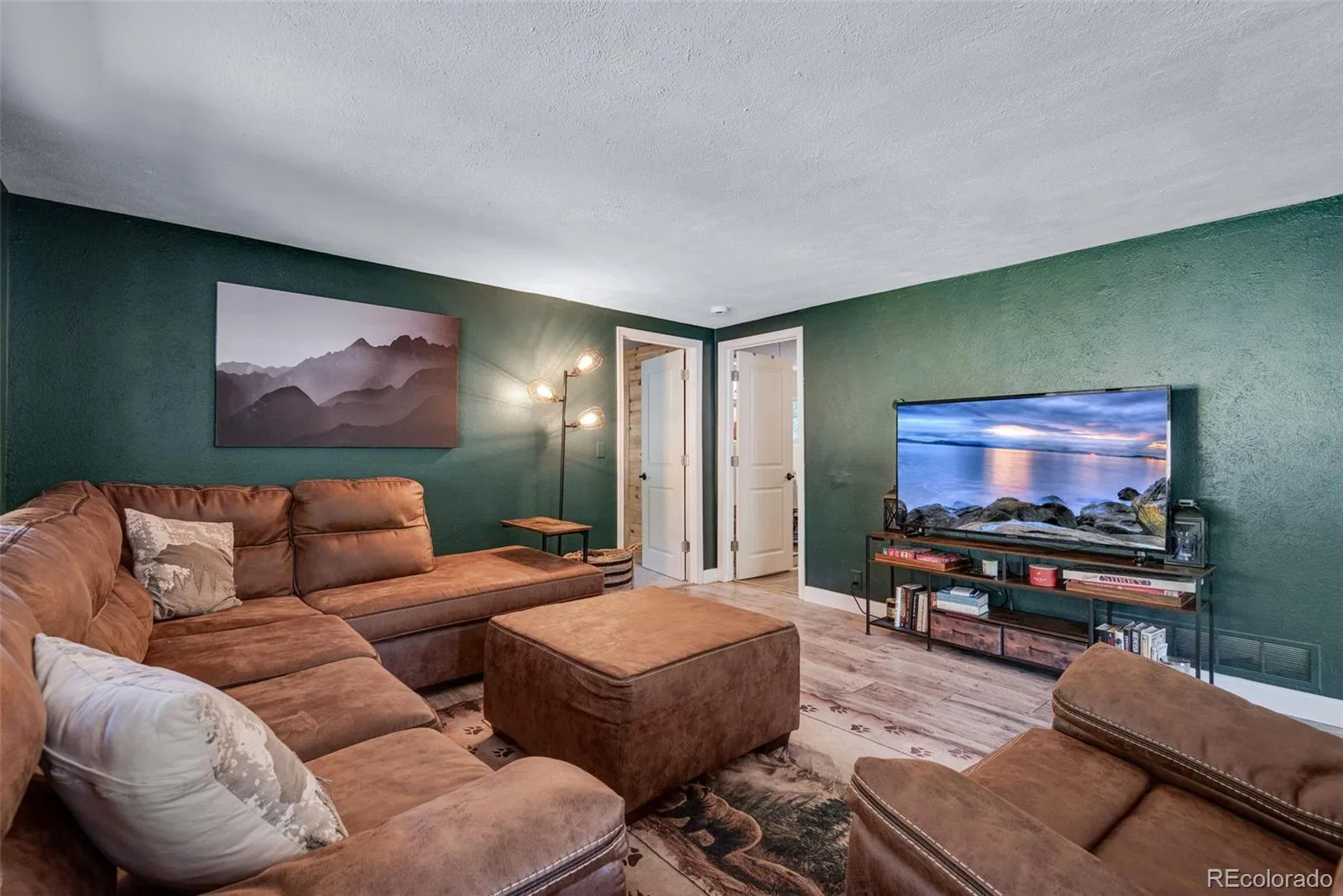 10690 S Deer Creek Road Littleton CO 80127 | MLS #REC7419220 08162026050853 1600 14