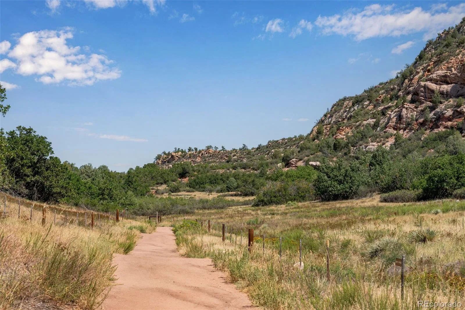 10690 S Deer Creek Road Littleton CO 80127 | MLS #REC7419220 08162026050853 1600 9