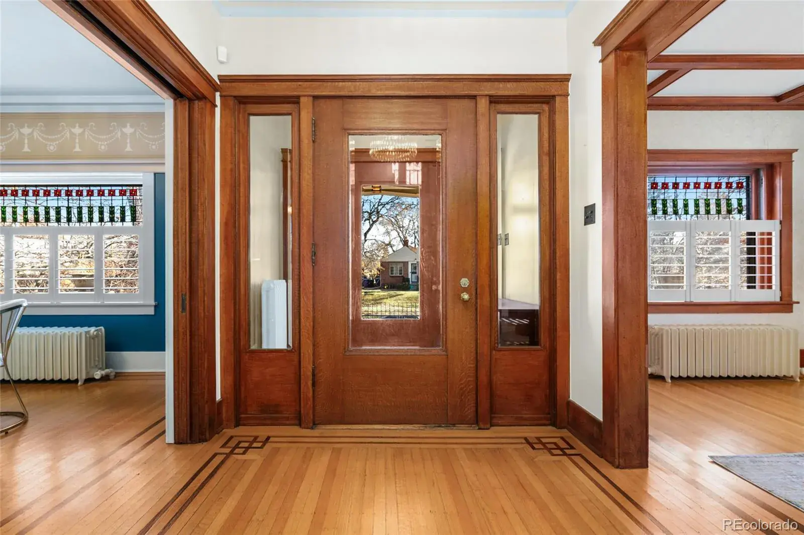 12112025222137 1600 1