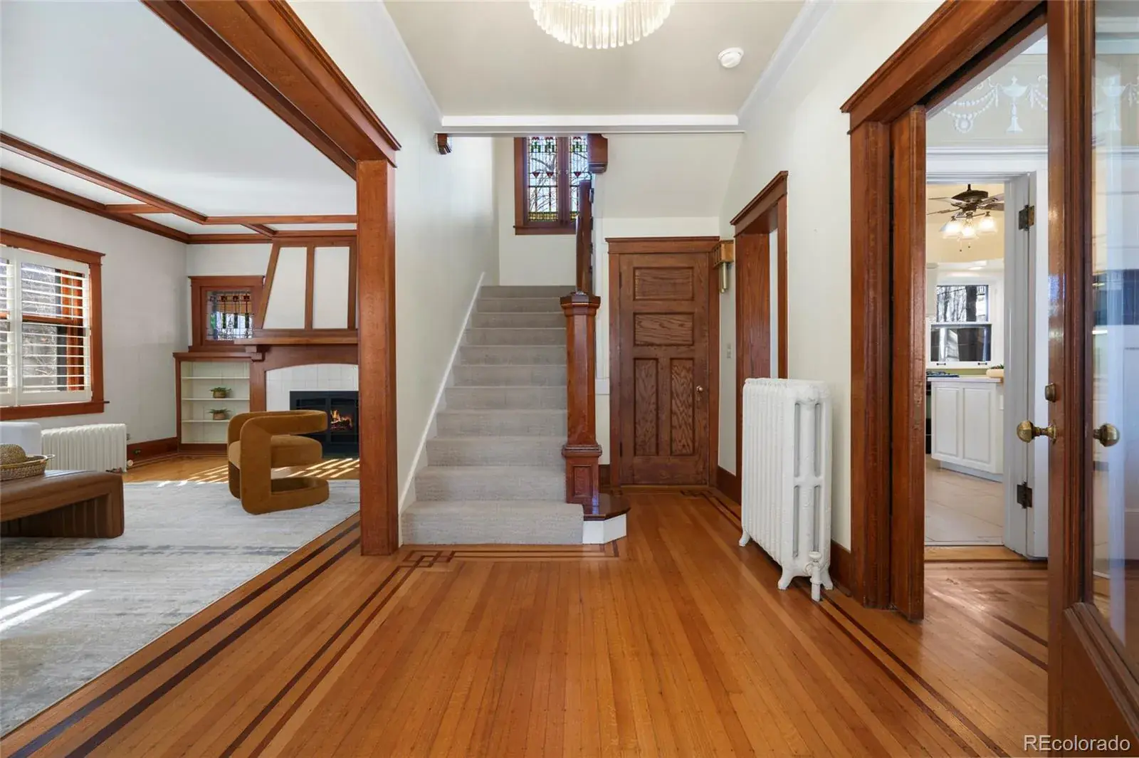 12112025222137 1600 2