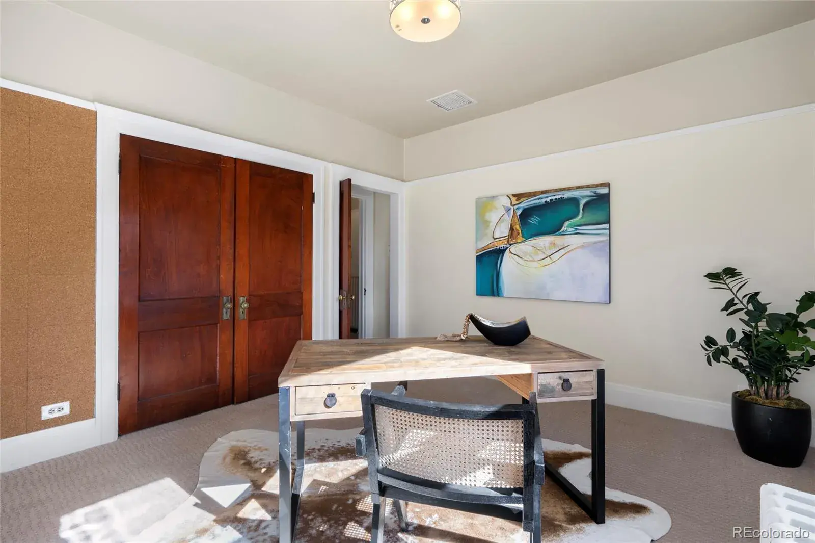 12112025222137 1600 21