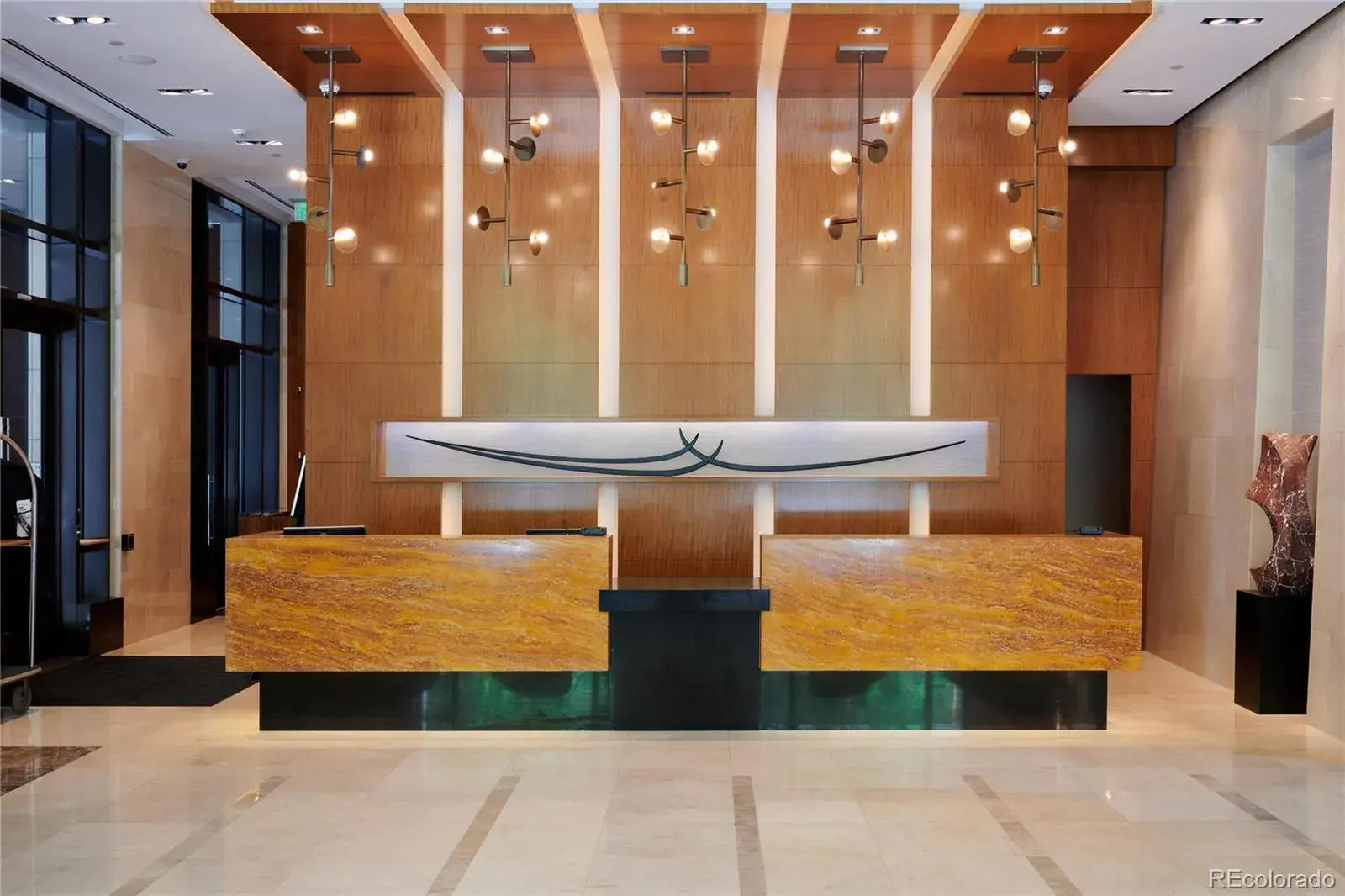 12042025163714 1600 40