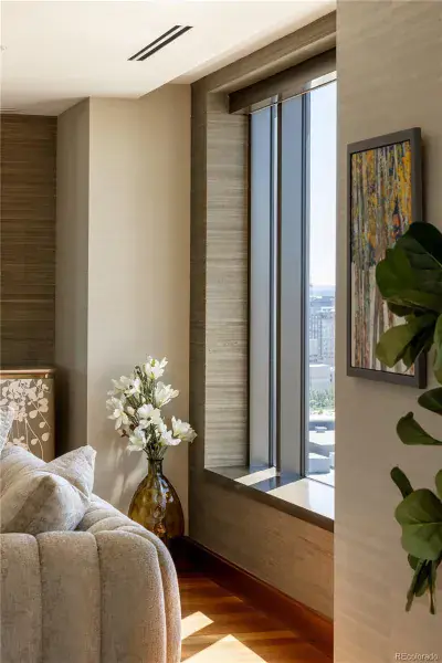 12042025163714 800 16