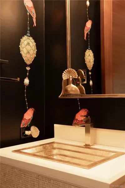 12042025163714 800 21