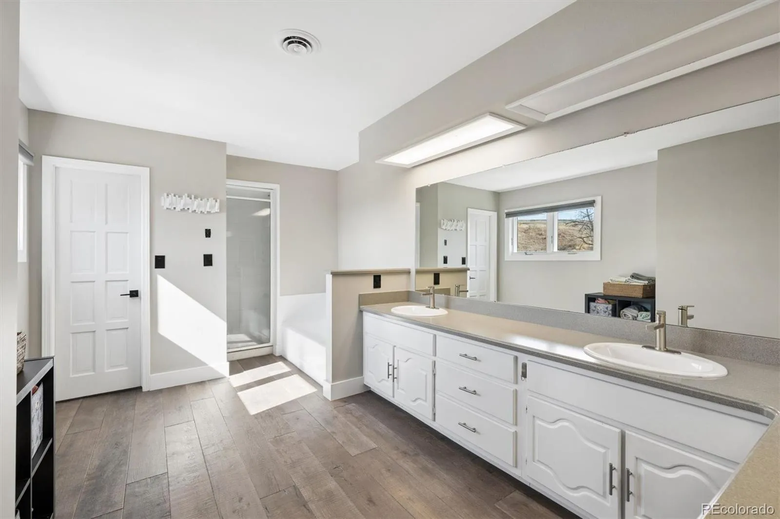 04172026092106 1600 32