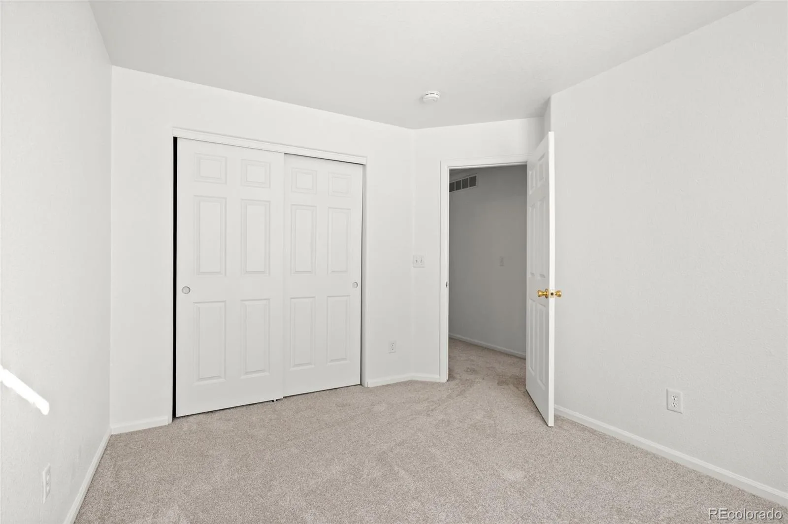 2824 S Walden Way Aurora CO 80013 | MLS #REC7427934 09222026091620 1600 29