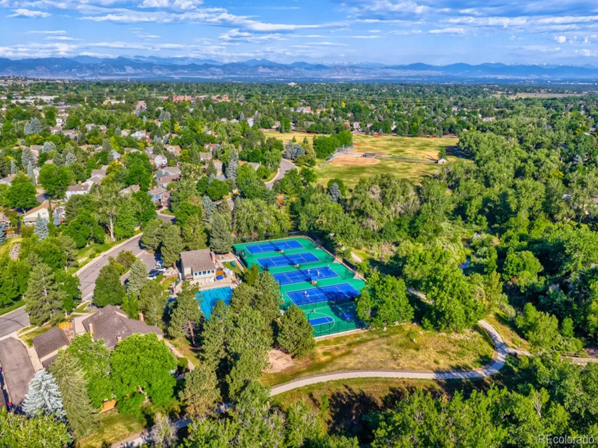 7883 S Ulster Street Centennial CO 80112 MLS #REC7428005 06302026152703 1200 32