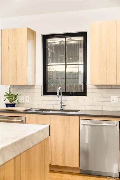 1675 S Steele Street Denver CO 80210 MLS #REC7428038 05232026062156 800 3