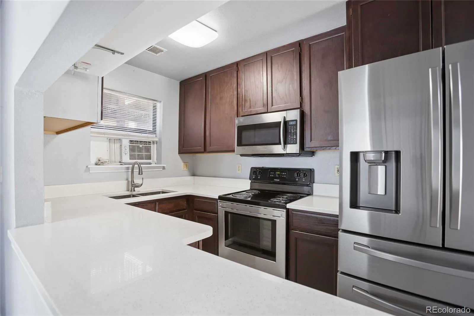 225 E 8th Avenue #F6 Longmont CO 80504 | MLS #REC7431952 08252026005400 1600 1