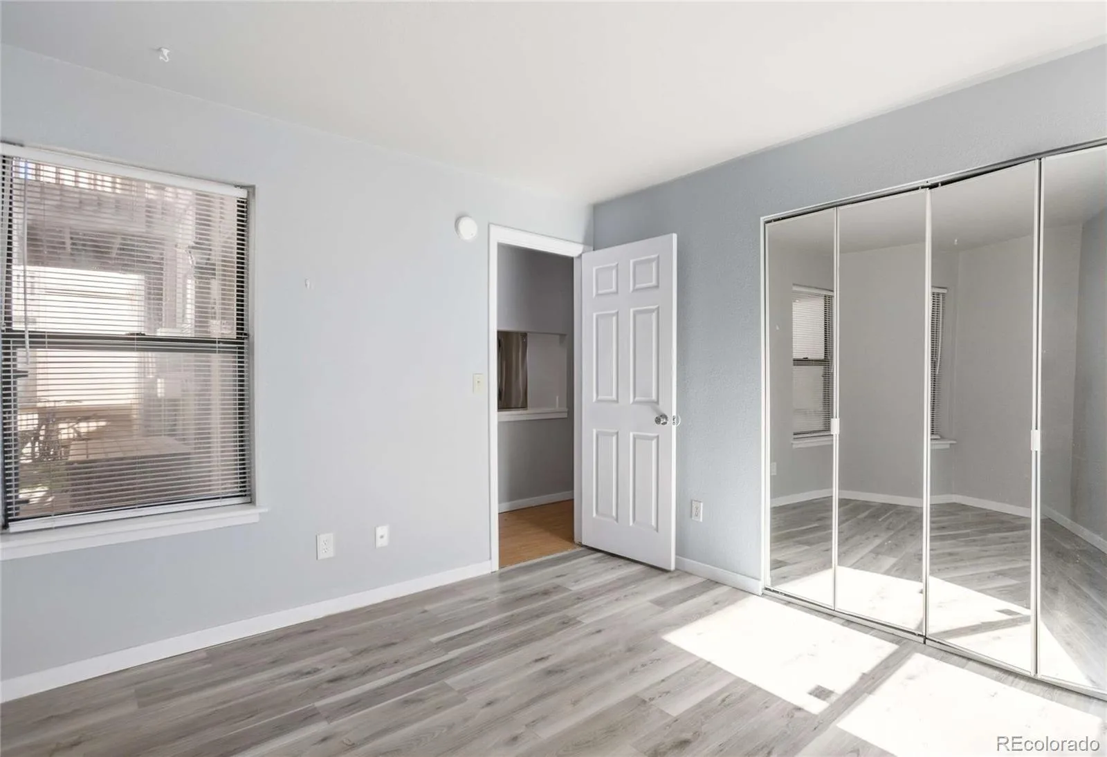 225 E 8th Avenue #F6 Longmont CO 80504 | MLS #REC7431952 08252026005400 1600 18