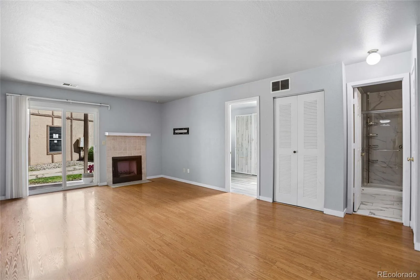 225 E 8th Avenue #F6 Longmont CO 80504 | MLS #REC7431952 08252026005400 1600 2