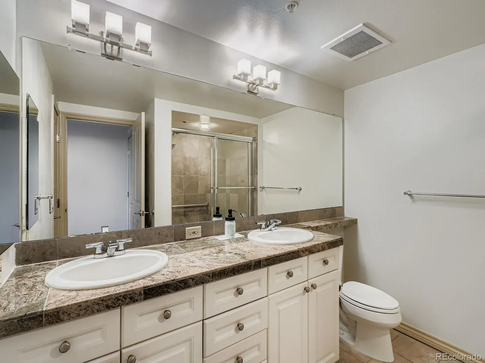 11072025075043 1600 23