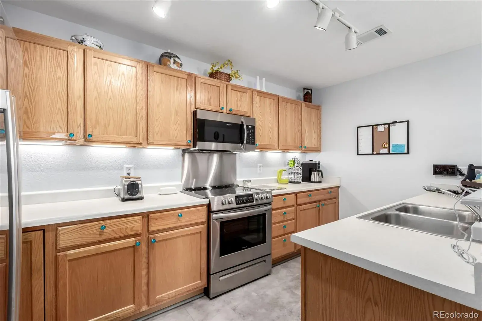 4211 S Blackhawk Circle #8C Aurora CO 80014 MLS #REC7433312 02172026175446 1600 11