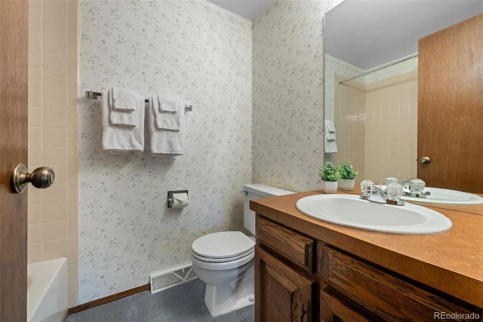 7505 W Yale Avenue #2204 Denver CO 80227 | MLS #REC7433467 08142026030738 1600 16