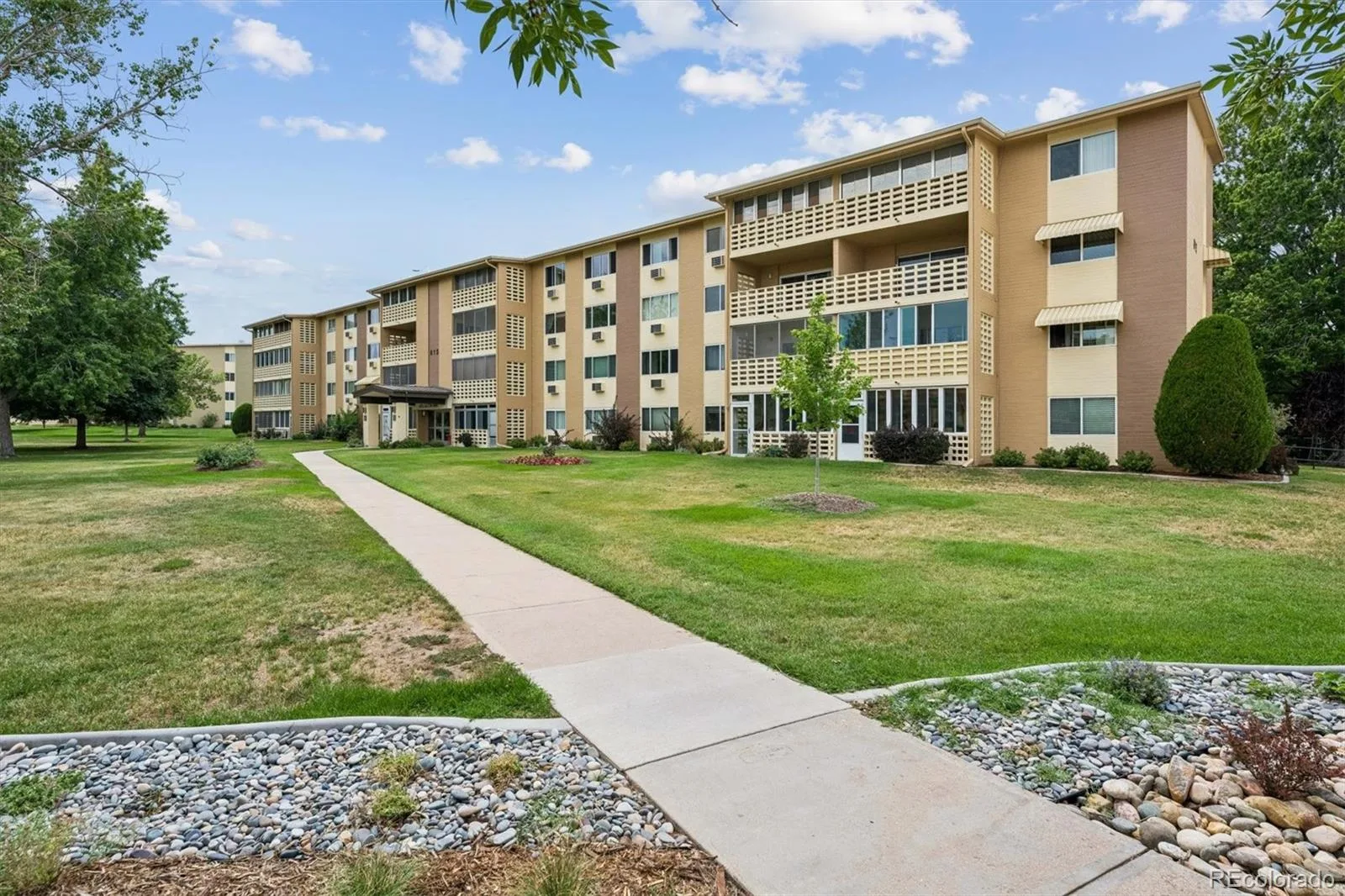 615 S Alton Way #5C Denver CO 80247 MLS #REC7434359 07222026023214 1600 22