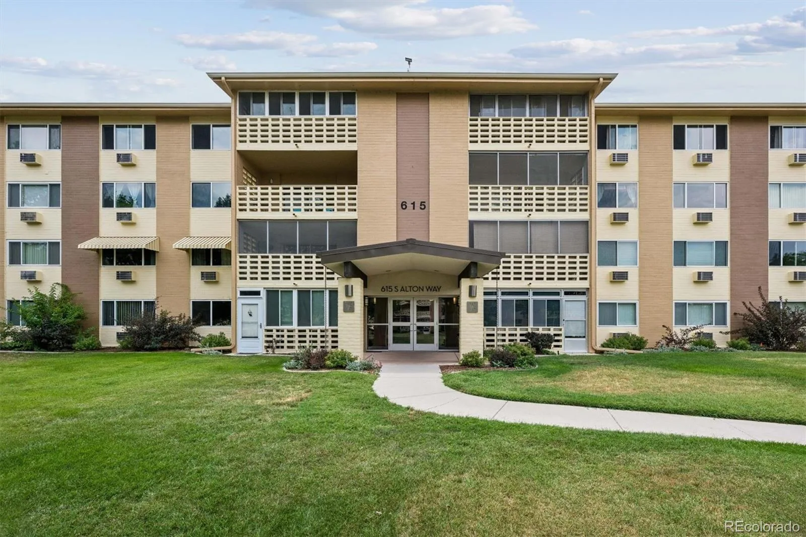 615 S Alton Way #5C Denver CO 80247 MLS #REC7434359 07222026023214 1600 23