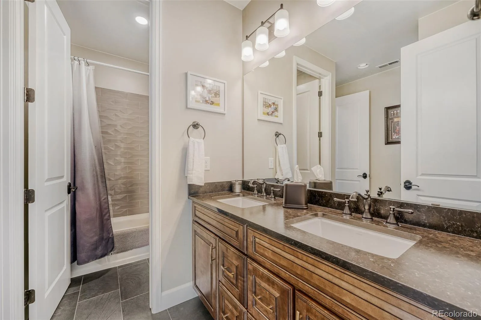 9876 Crimson Oak Court Parker CO 80134 | MLS #REC7434406 06252026141353 1600 21