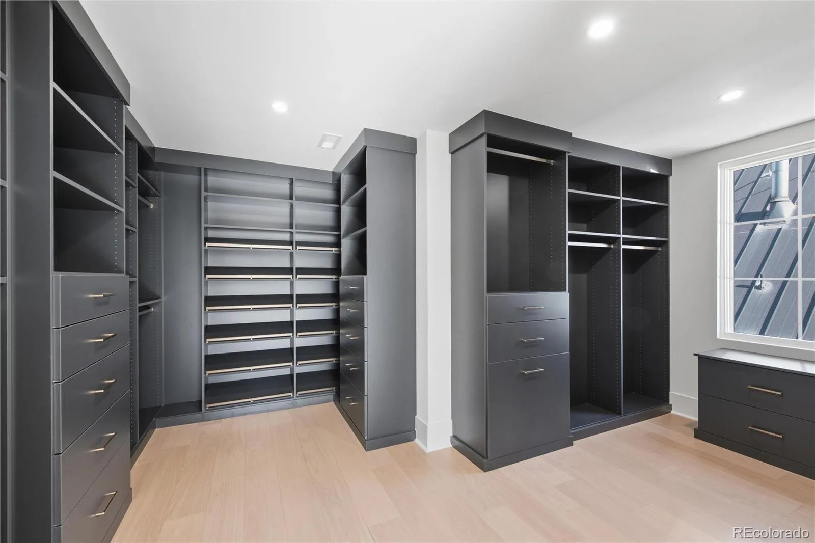 547 S Williams Street Denver CO 80209 MLS #REC7438790 06142026234006 1600 26