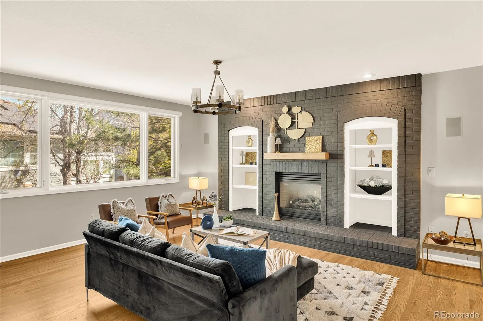 04172026230409 1600 3