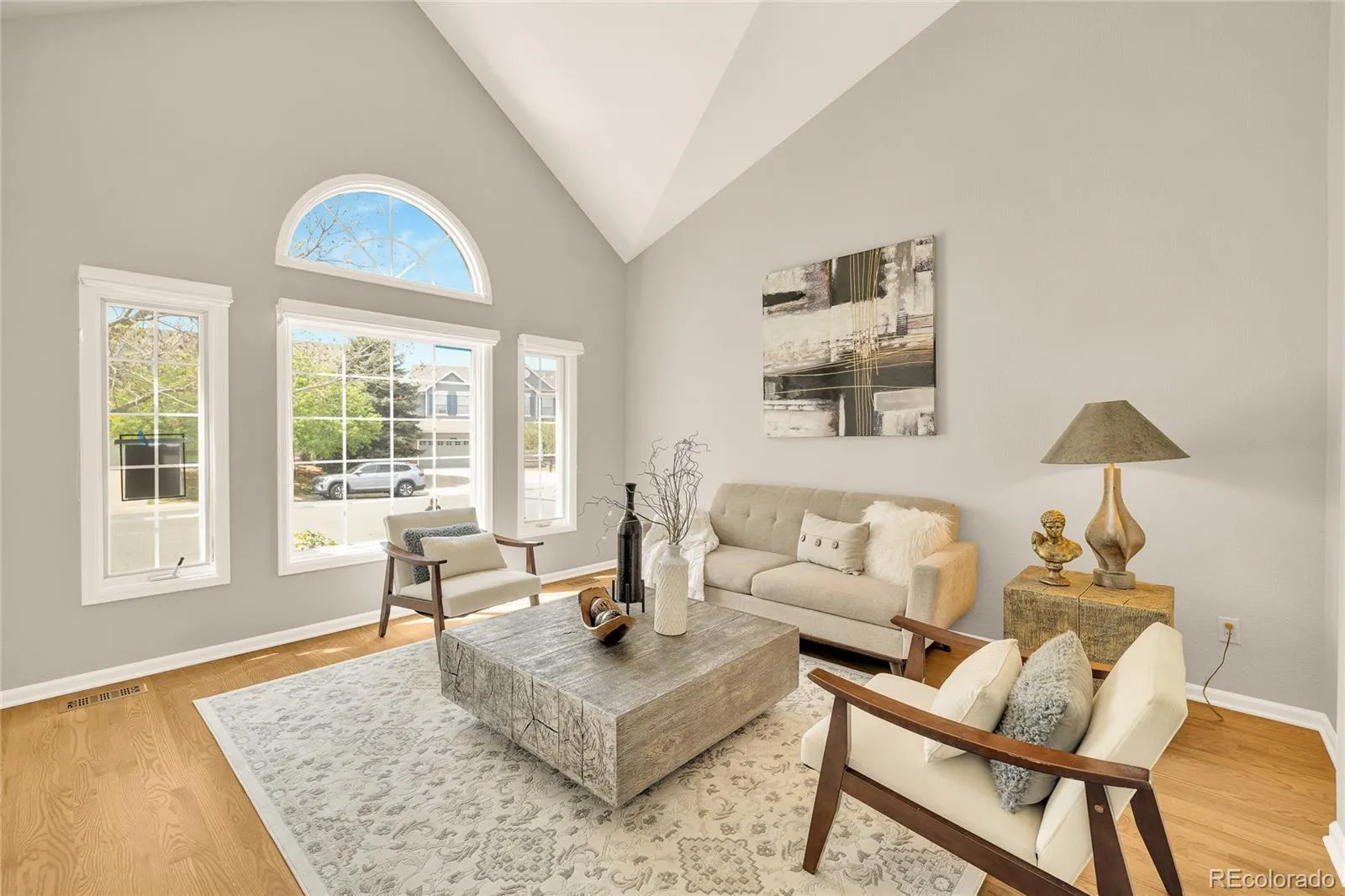 04172026230409 1600 32