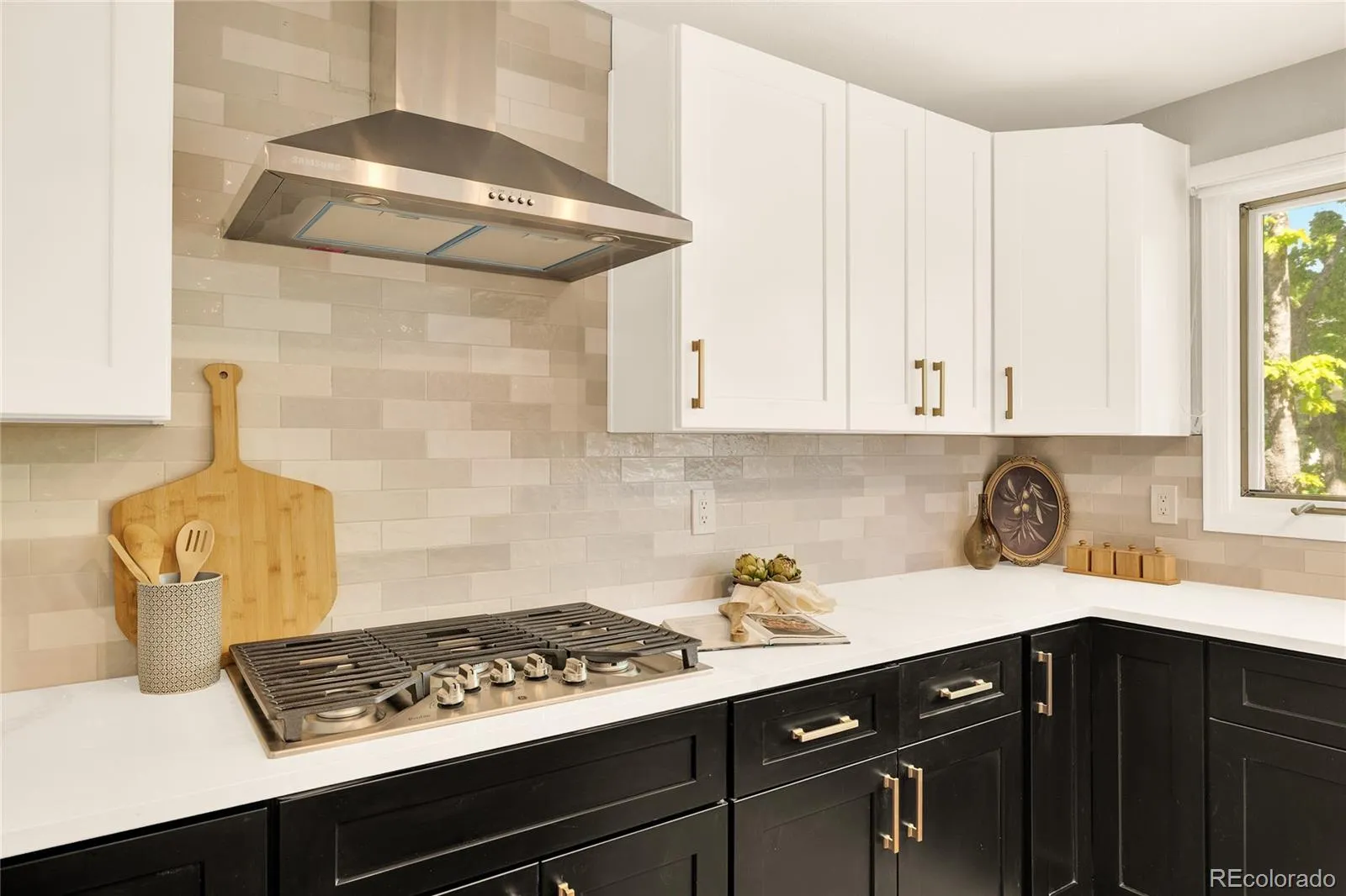 04172026230409 1600 6