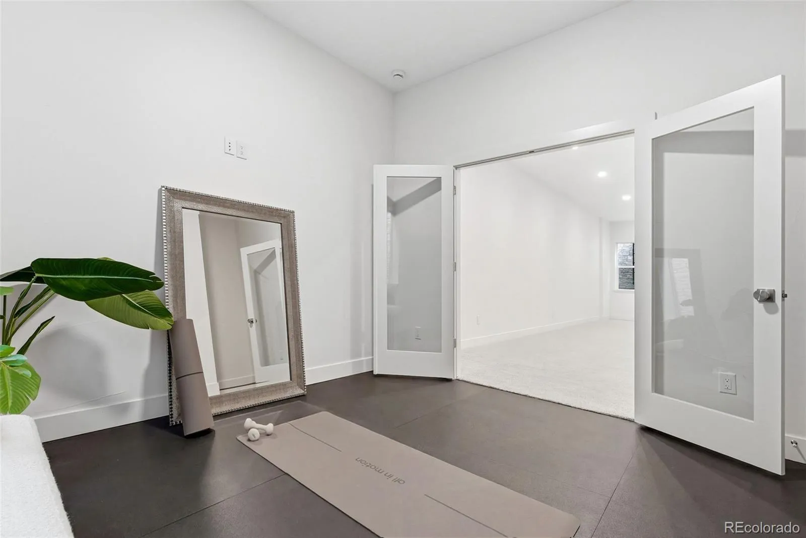 7012 E 4th Avenue Denver CO 80220 MLS #REC7440834 05142026225652 1600 25