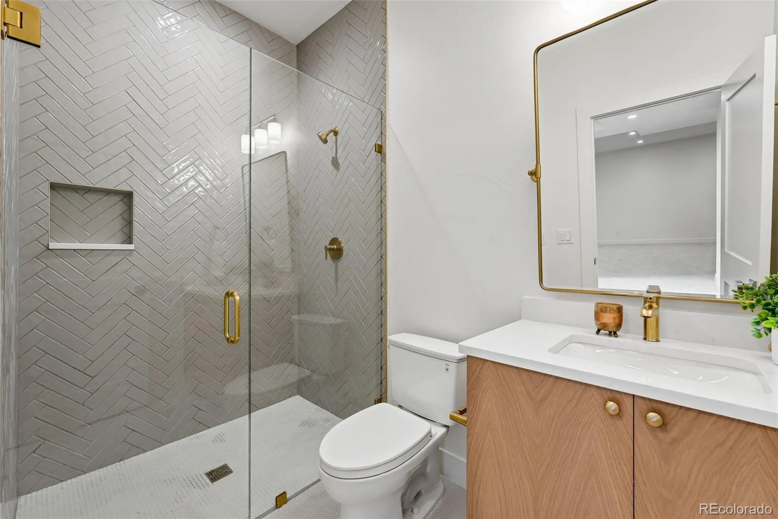 7012 E 4th Avenue Denver CO 80220 MLS #REC7440834 05142026225652 1600 26