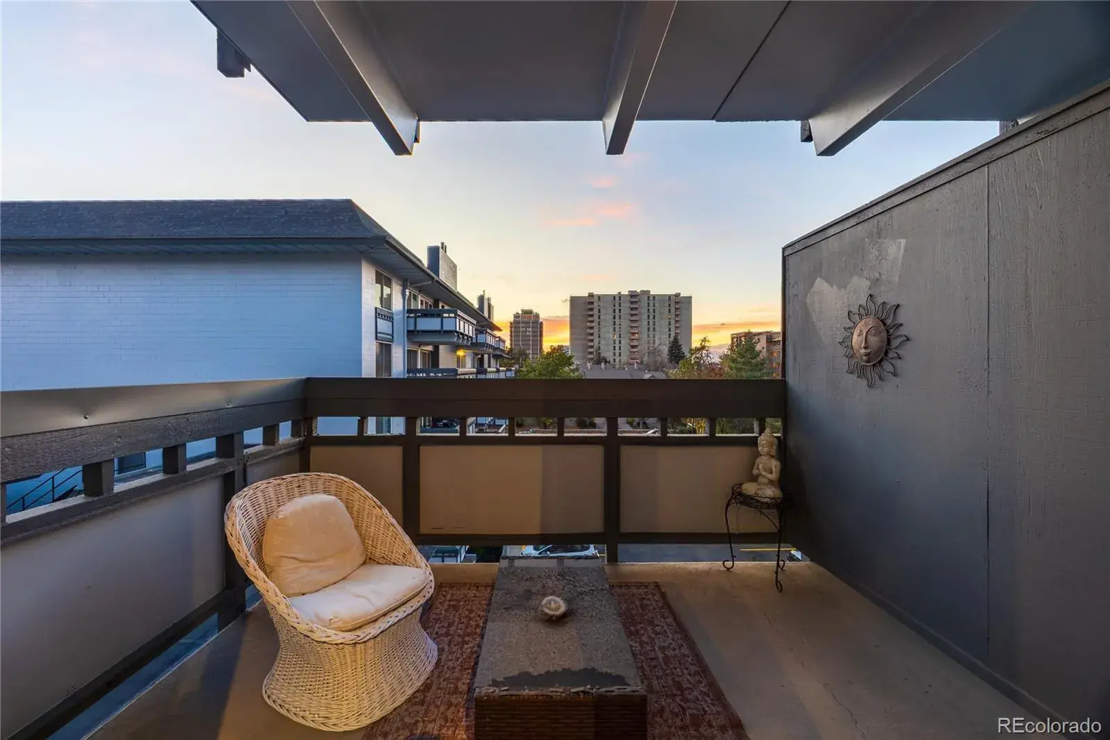 11142025210644 1600 17