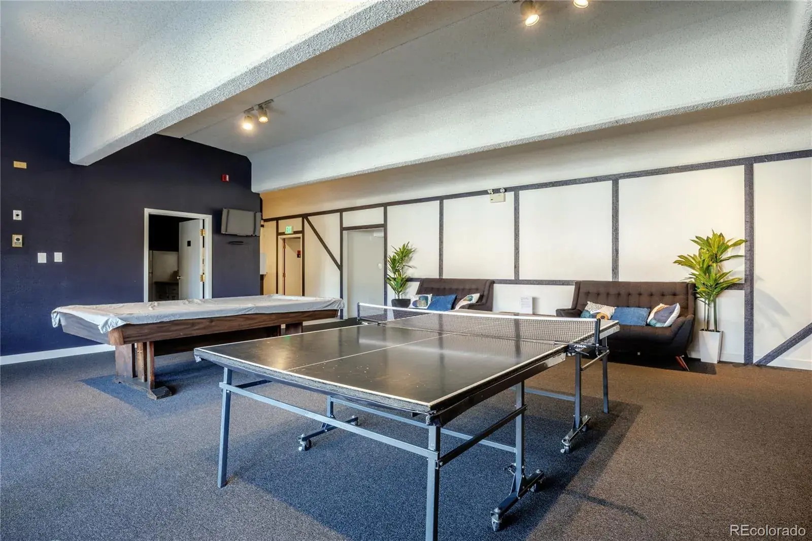 11142025210644 1600 22