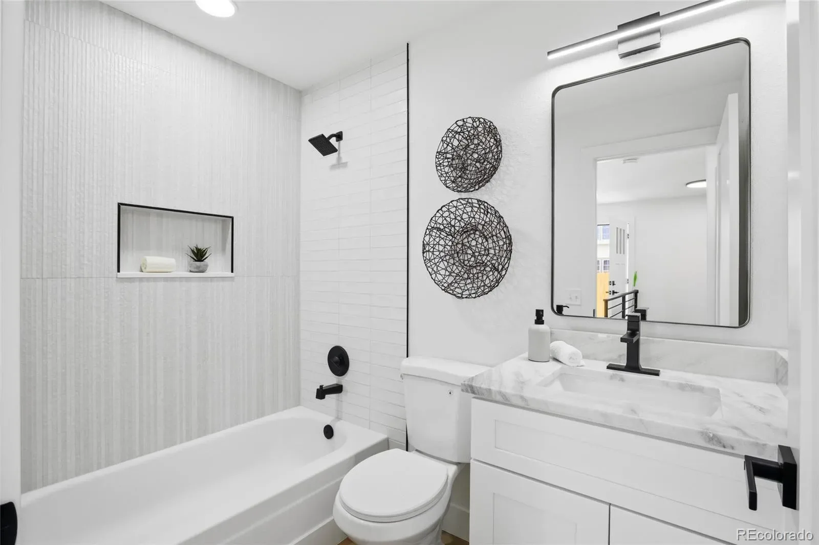 03282026174336 1600 14